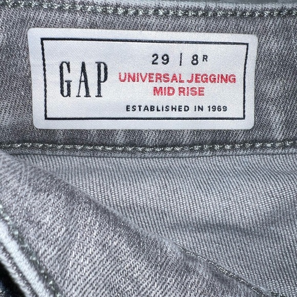 womens gap jeans with frayed bottom - Picture 2 of 2
